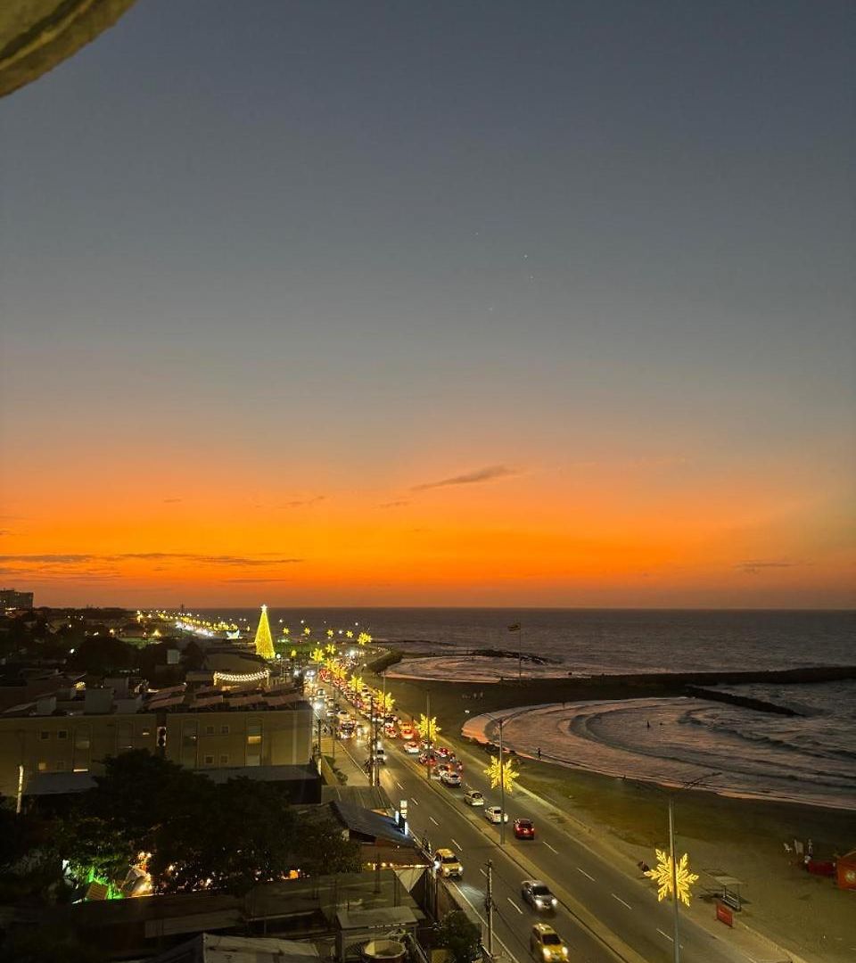 Frente Al Mar, Cerca Al Centro Historico