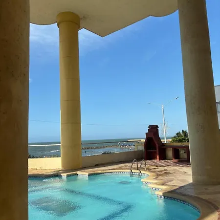 Con La Mejor Ubicación Y Vista Al Mar Apartamento *