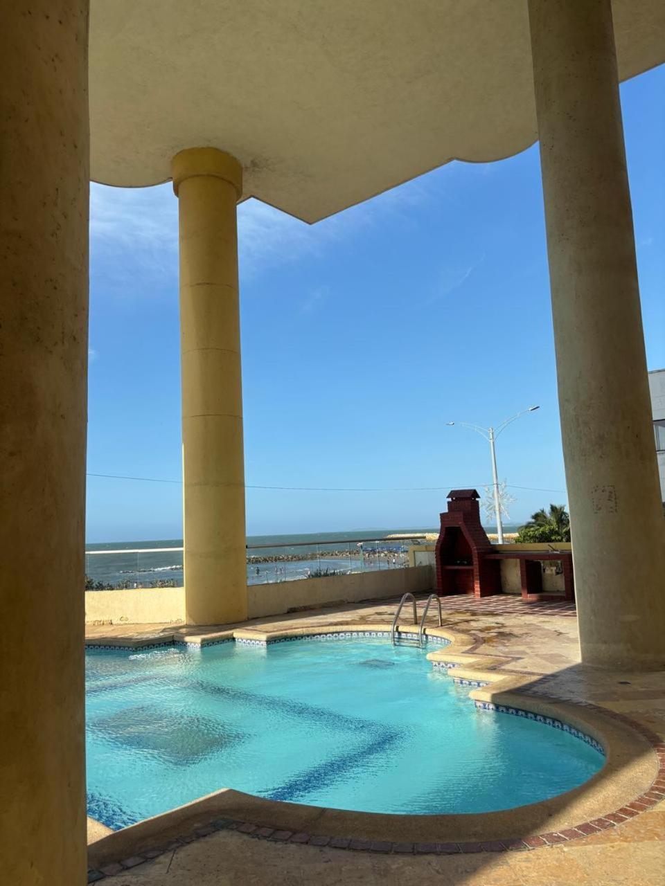 Con La Mejor Ubicación Y Vista Al Mar Apartamento *